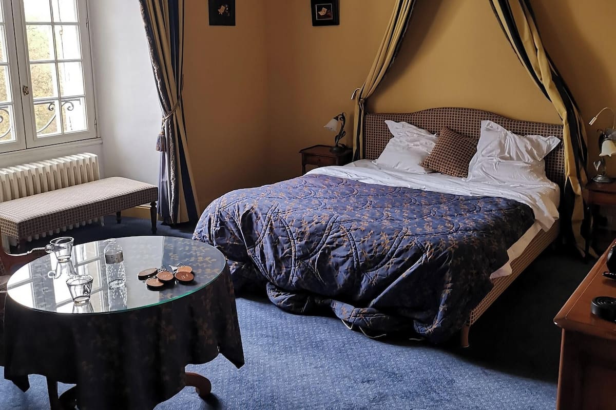 Minibar, két bảo mật tại phòng, trang trí khác biệt, bàn