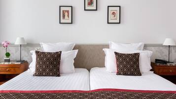 Habitación Estándar con camas gemelas - Minibar soft y bandeja de cortesía,Chromecast,Prensa digital | Vistas desde la habitación