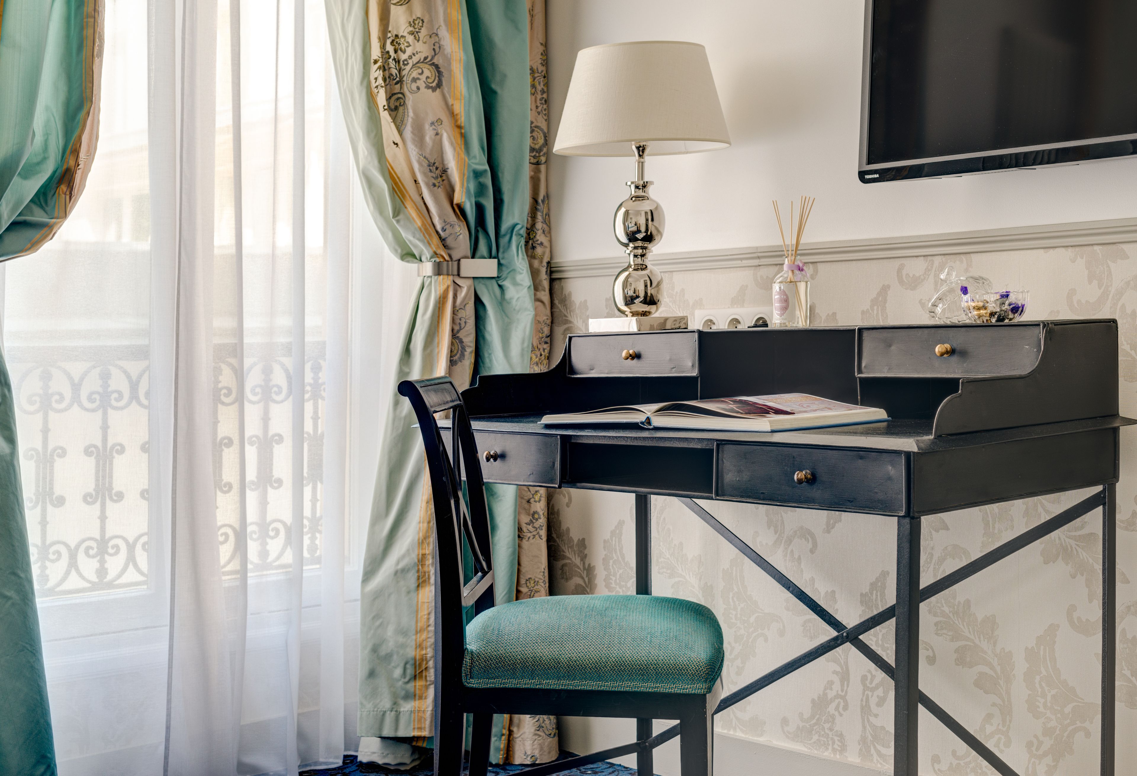 minibar, in-room safe, desk, blackout curtains