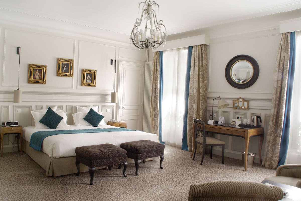 Minibar, in-room safe, desk, blackout curtains