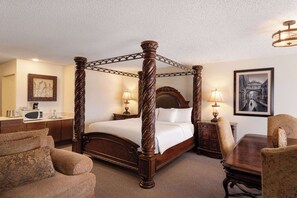 Suite, 1 King Bed, Non Smoking
