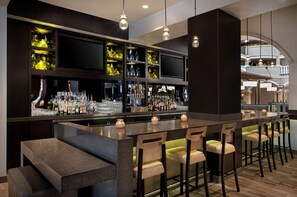 Bar (on property) - Embassy Suites by Hilton Orlando International Dr Conv Ctr (Orlando)
