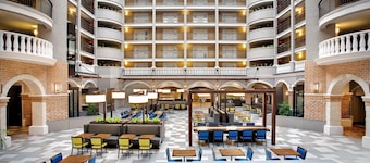 Embassy Suites by Hilton Orlando International Dr Conv Ctr