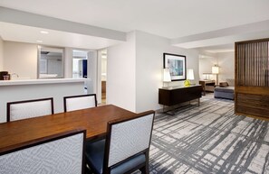 Room, 2 Bedrooms, Non Smoking | Living area | 32-inch flat-screen TV with cable channels, TV, pay movies