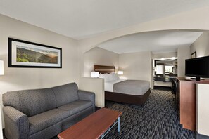 Habitación, 1 cama King size, con acceso para personas discapacitadas, para no fumadores | Escritorio, espacio para trabajar con laptop y cortinas blackout