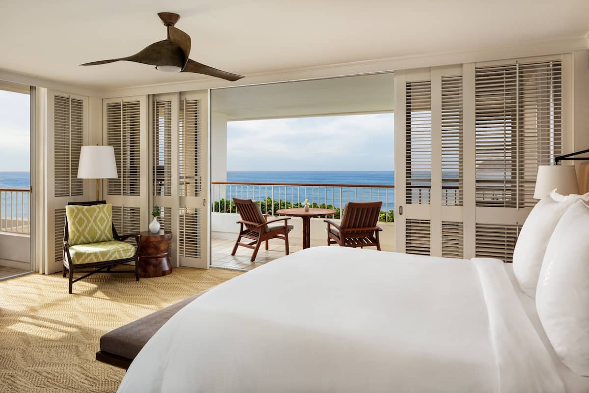 Room, 1 King Bed, Oceanfront (Prime Corner)