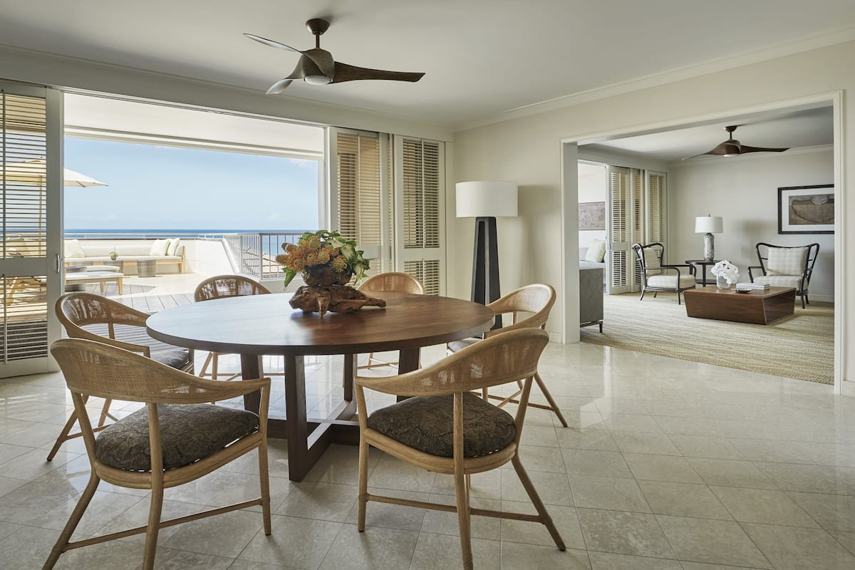 Room, Club lounge access (The Residence)