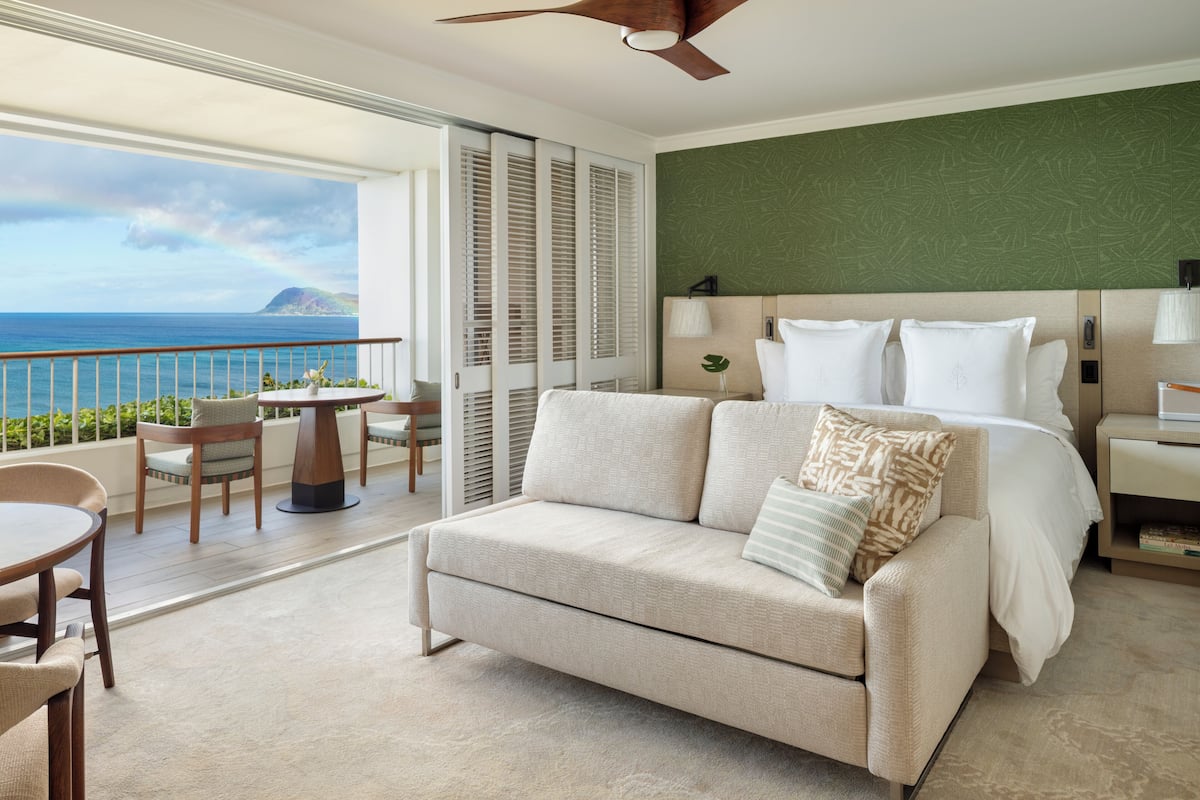 Club Oceanfront Room King | Hochwertige Bettwaren, Daunenbettdecken, Pillowtop-Betten, Minibar