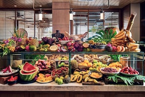 Desayuno buffet todos los días (con cargo)