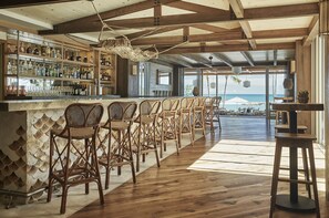 Bar (in der Unterkunft)