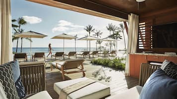 4 outdoor pools, cabanas (surcharge), pool umbrellas