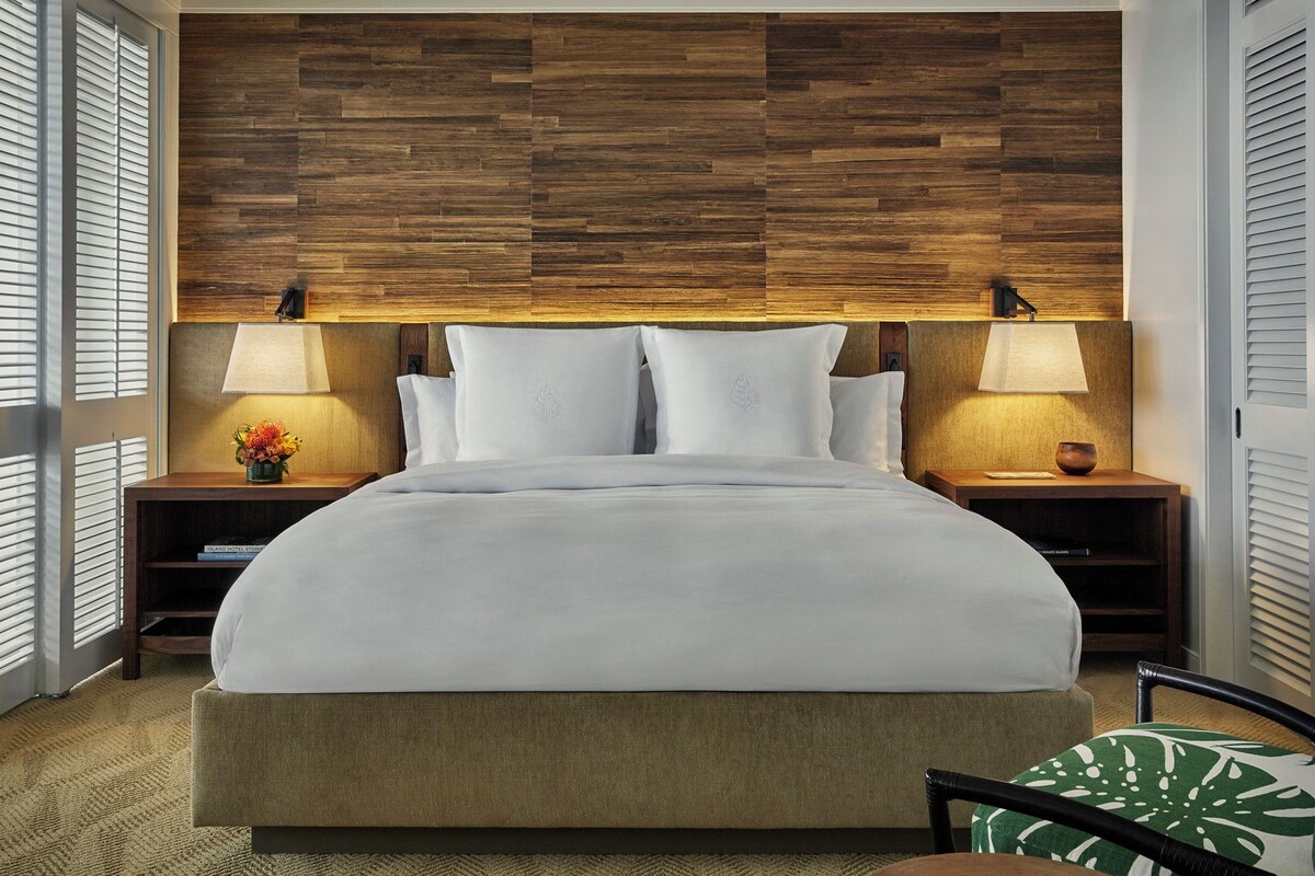 Suite, 1 habitación, vistas al mar (King Bed) | Ropa de cama de alta calidad y edredones de plumas