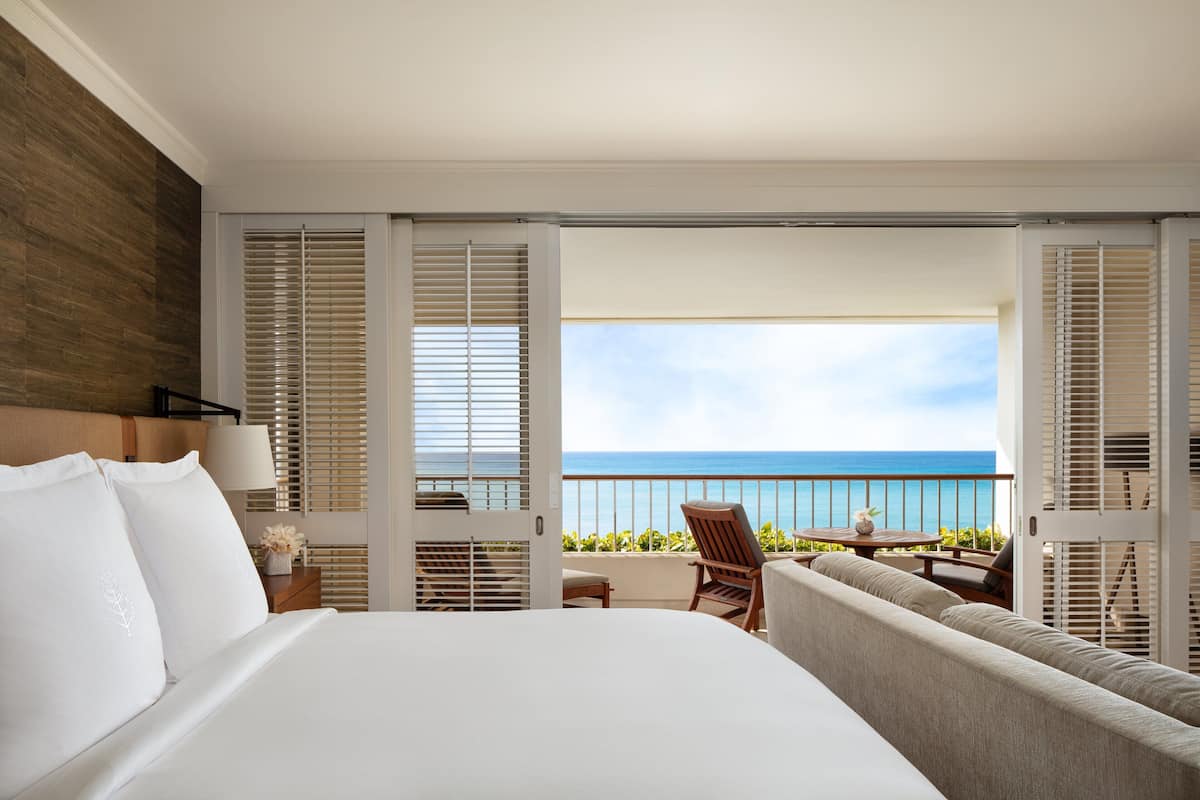 Premium bedding, down duvets, pillow-top beds, minibar