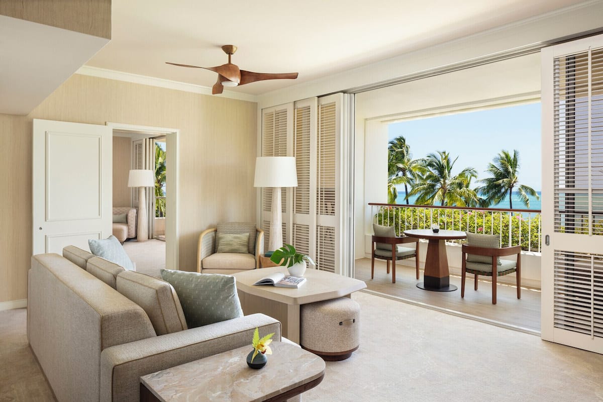 Suite, 1 Bedroom, Club lounge access (Sunset) | Living area
