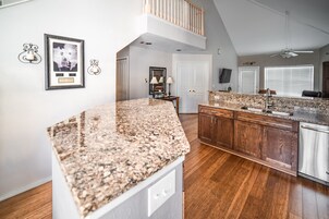 Family Condo, 3 Bedrooms, Terrace, Resort View | Private kitchen | Full-size fridge, microwave, oven, stovetop