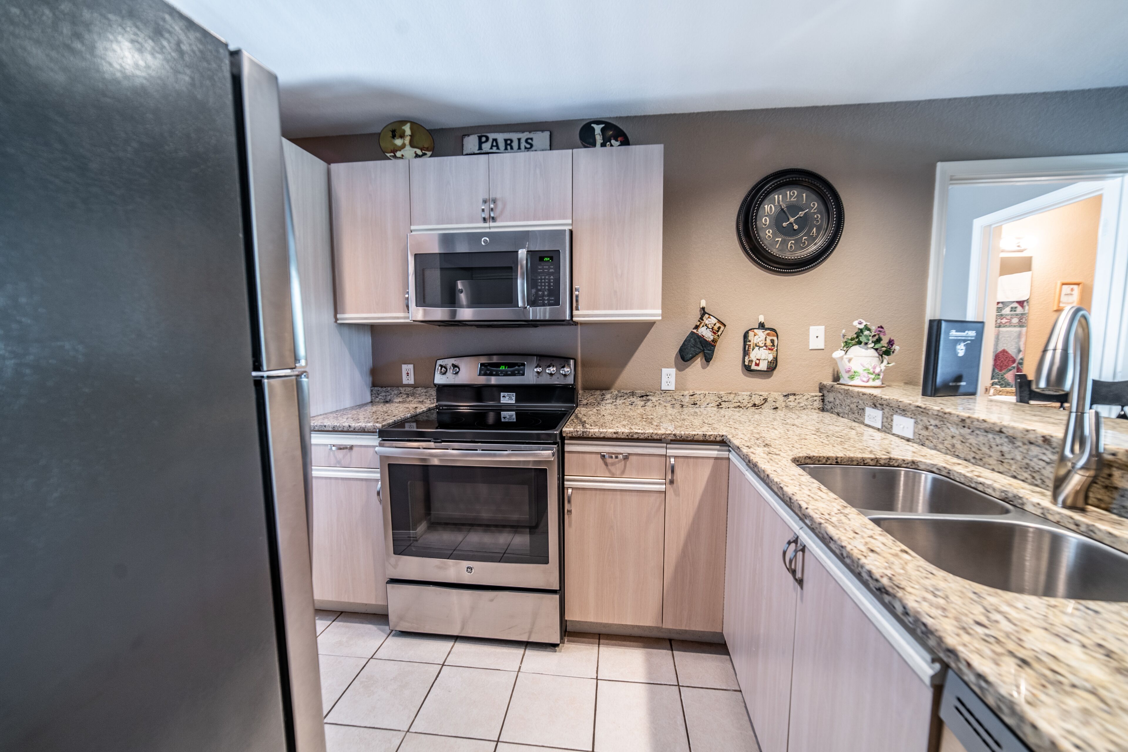 family condo, 3 bedrooms, terrace, resort view | private kitchen | full-sized fridge, microwave, oven, stovetop
