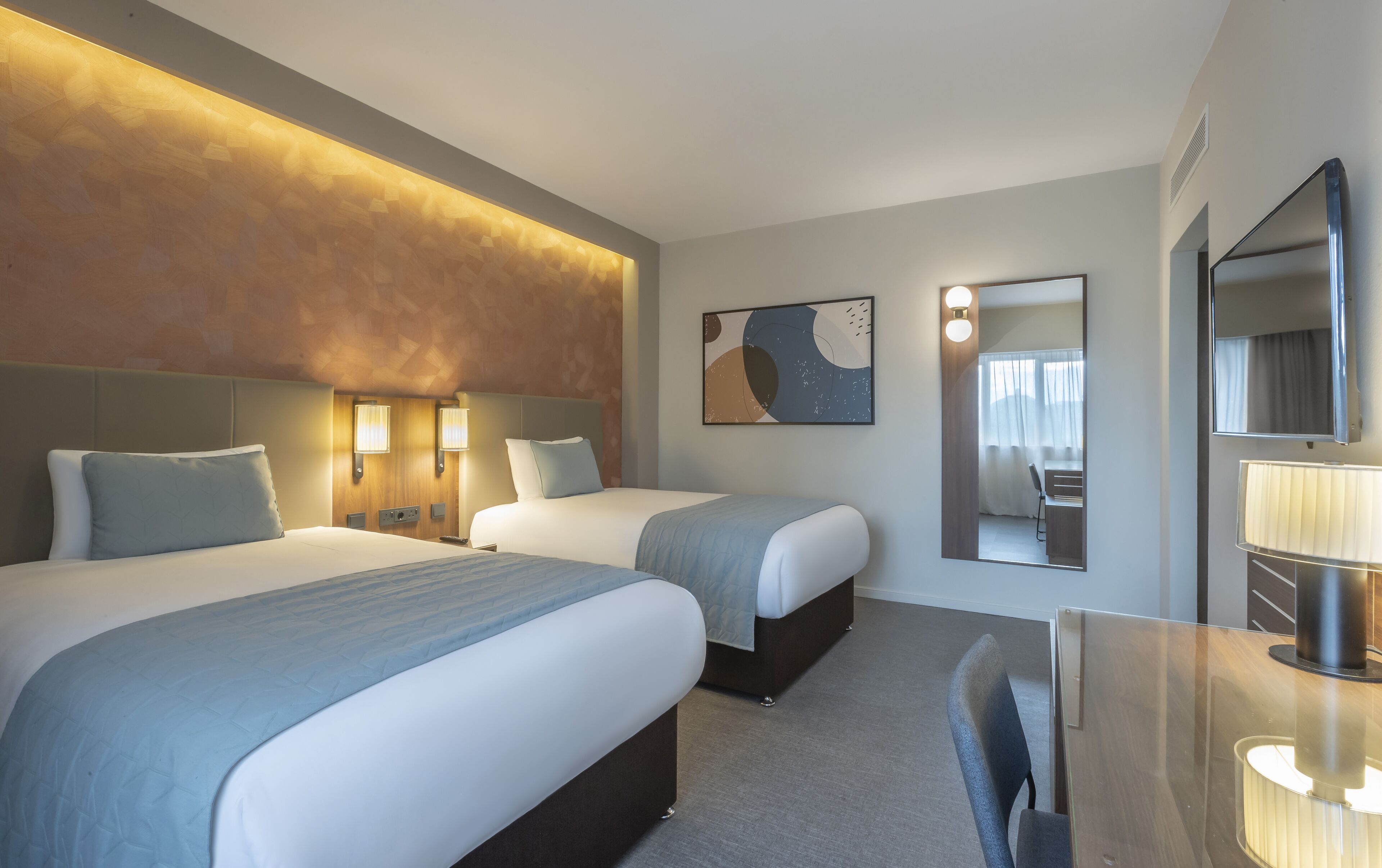 standard room, 2 single beds | 1 bedroom, in-room safe, desk, iron/ironing board