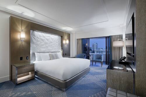 Corner Balcony Deluxe King Room | View from room