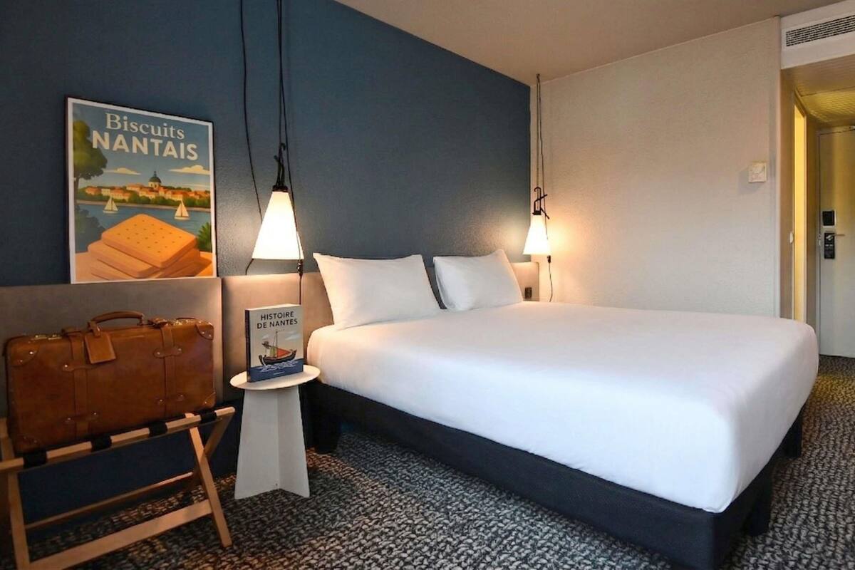 Habitación estándar, 1 cama doble | Escritorio y espacio para trabajar con un portátil