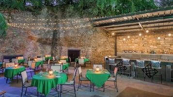 Espace banquet en plein air