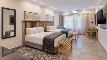 DELUXE FAMILY ROOM 2 X DOUBLE BEDS