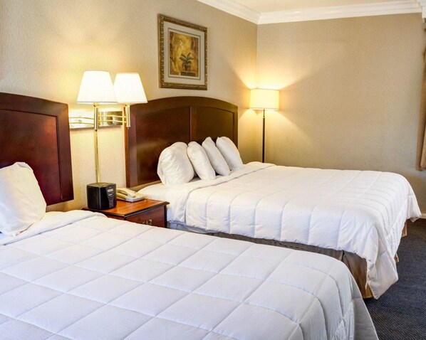 Caja de seguridad en la habitación y escritorio