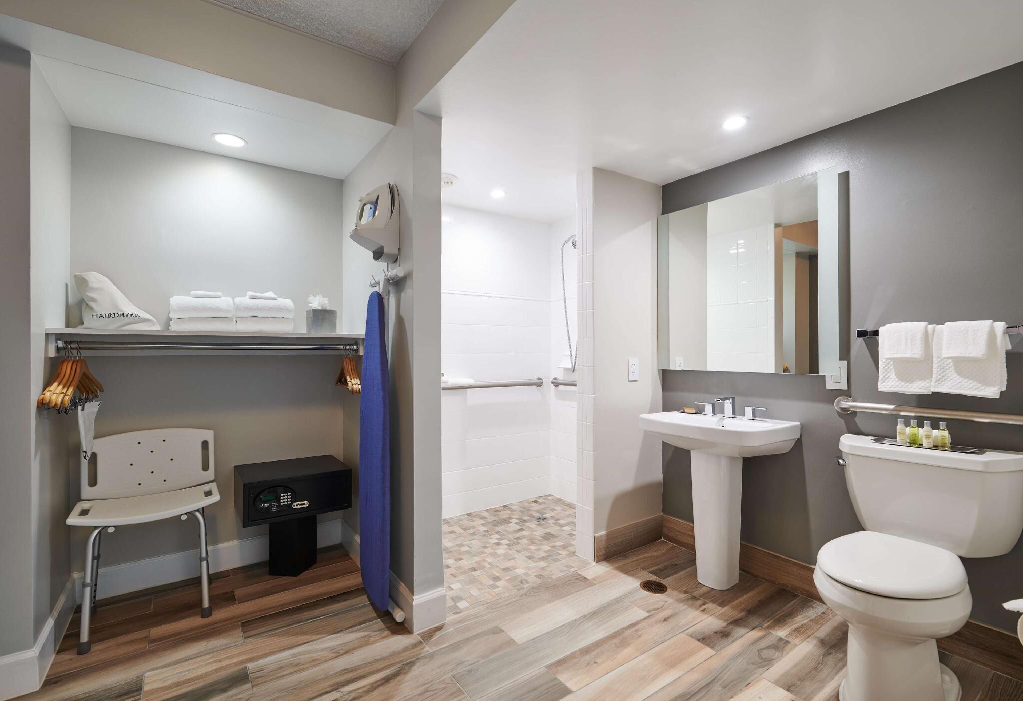 Bathroom | Eco-friendly toiletries, hair dryer, towels