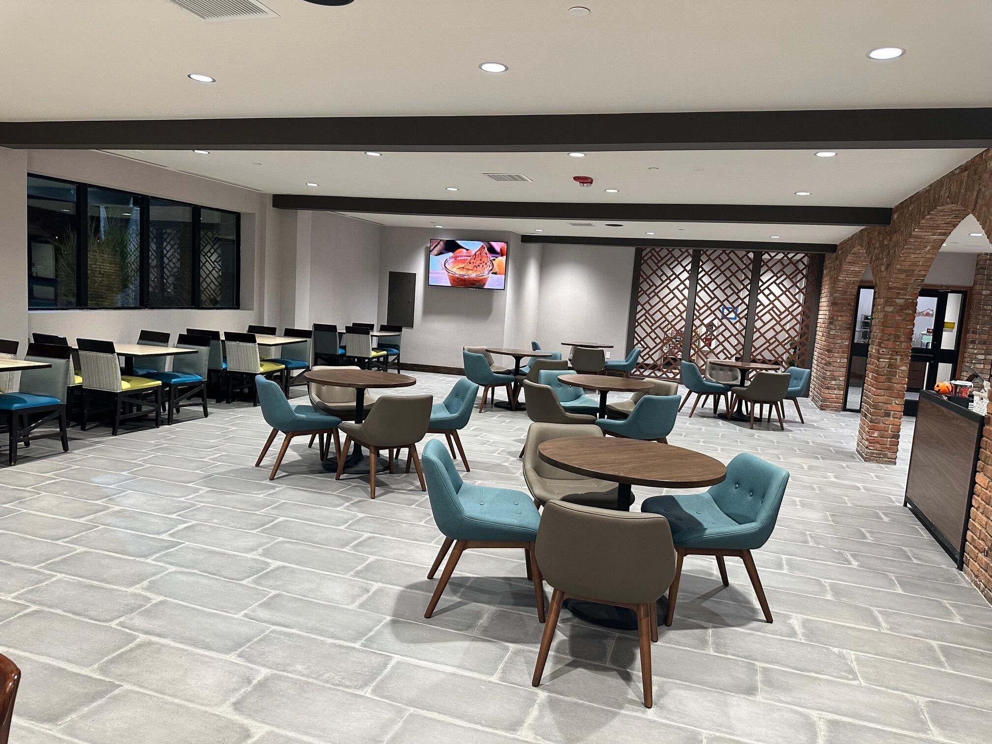 Der serveres frokost, aftensmad og mexicanske retter