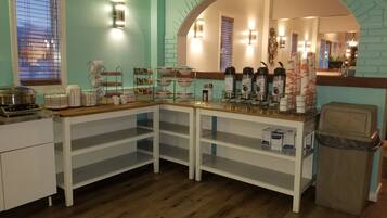 Free daily continental breakfast