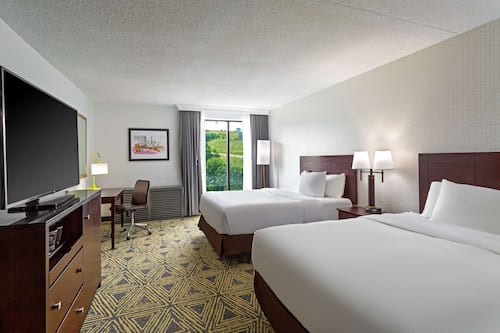 Standard Room, 2 Queen Beds | Premium bedding, pillow-top beds, in-room safe, individually decorated