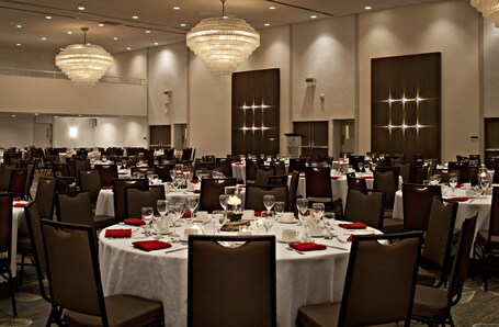 Delta Hotels by Marriott Winnipeg - Image 75