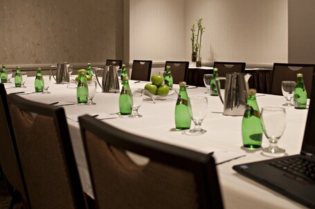 Delta Hotels by Marriott Winnipeg - Image 31