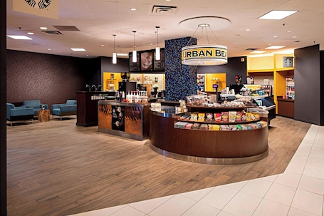 Se sirven desayunos, almuerzos, cenas y cocina local . Delta Hotels by Marriott Winnipeg
