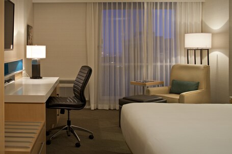 Delta Hotels by Marriott Winnipeg - Image 50