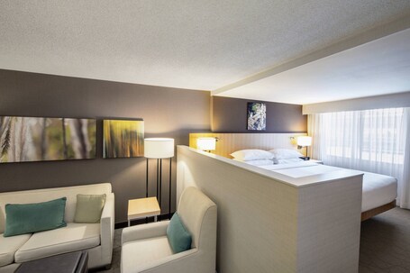 Delta Hotels by Marriott Winnipeg - Image 13