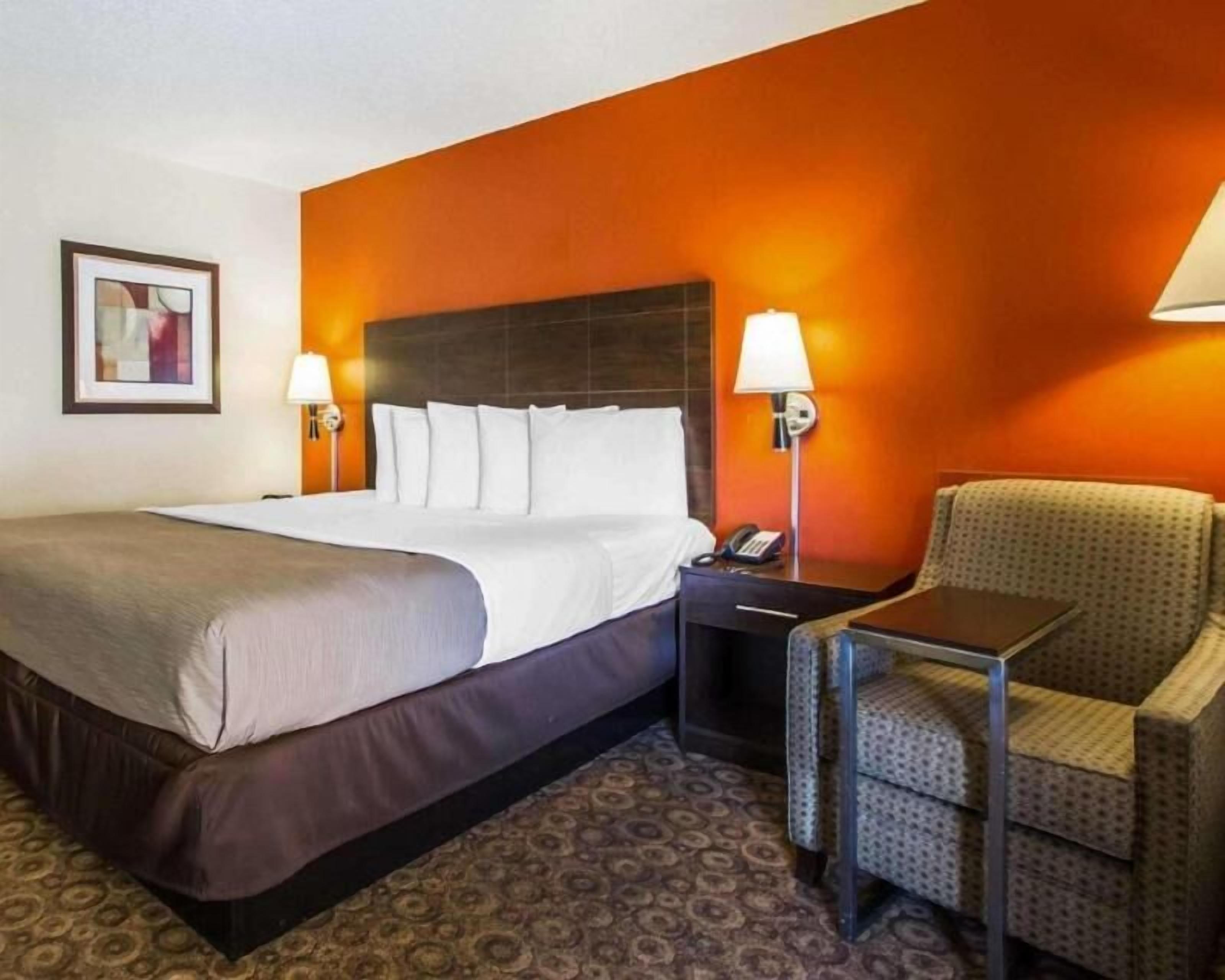Iron/ironing board, free cots/infant beds, free WiFi, bed sheets