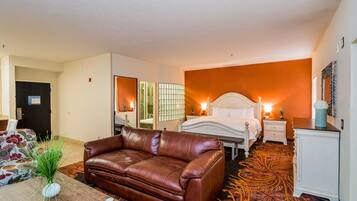 Suite, 1 King Bed, Non Smoking | Hypo-allergenic bedding, iron/ironing board, free cribs/infant beds