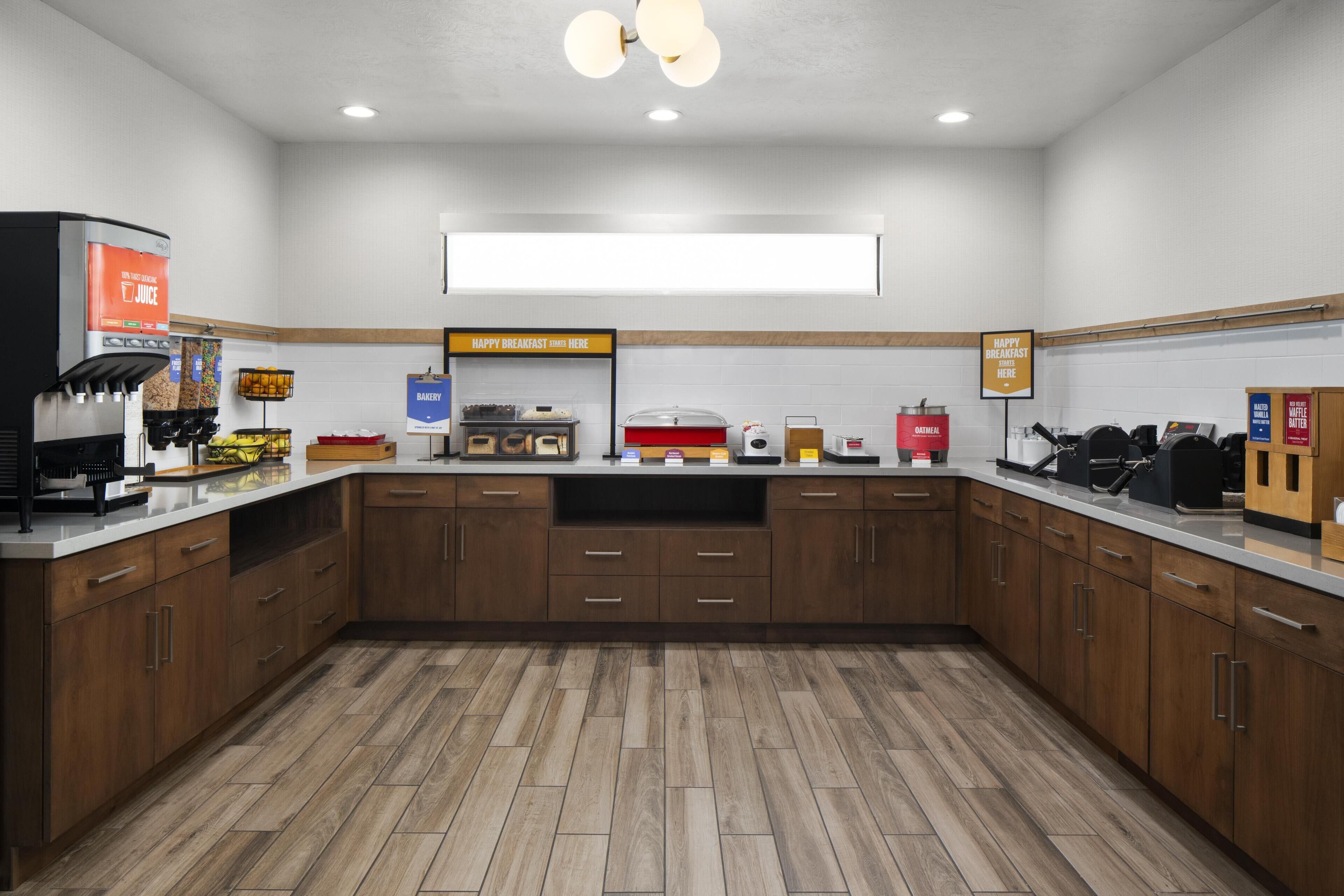 free daily buffet breakfast