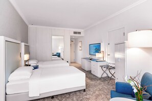 Room, Balcony (Guest Room, Twin Bed) | 1 bedroom, down comforters, in-room safe, blackout drapes