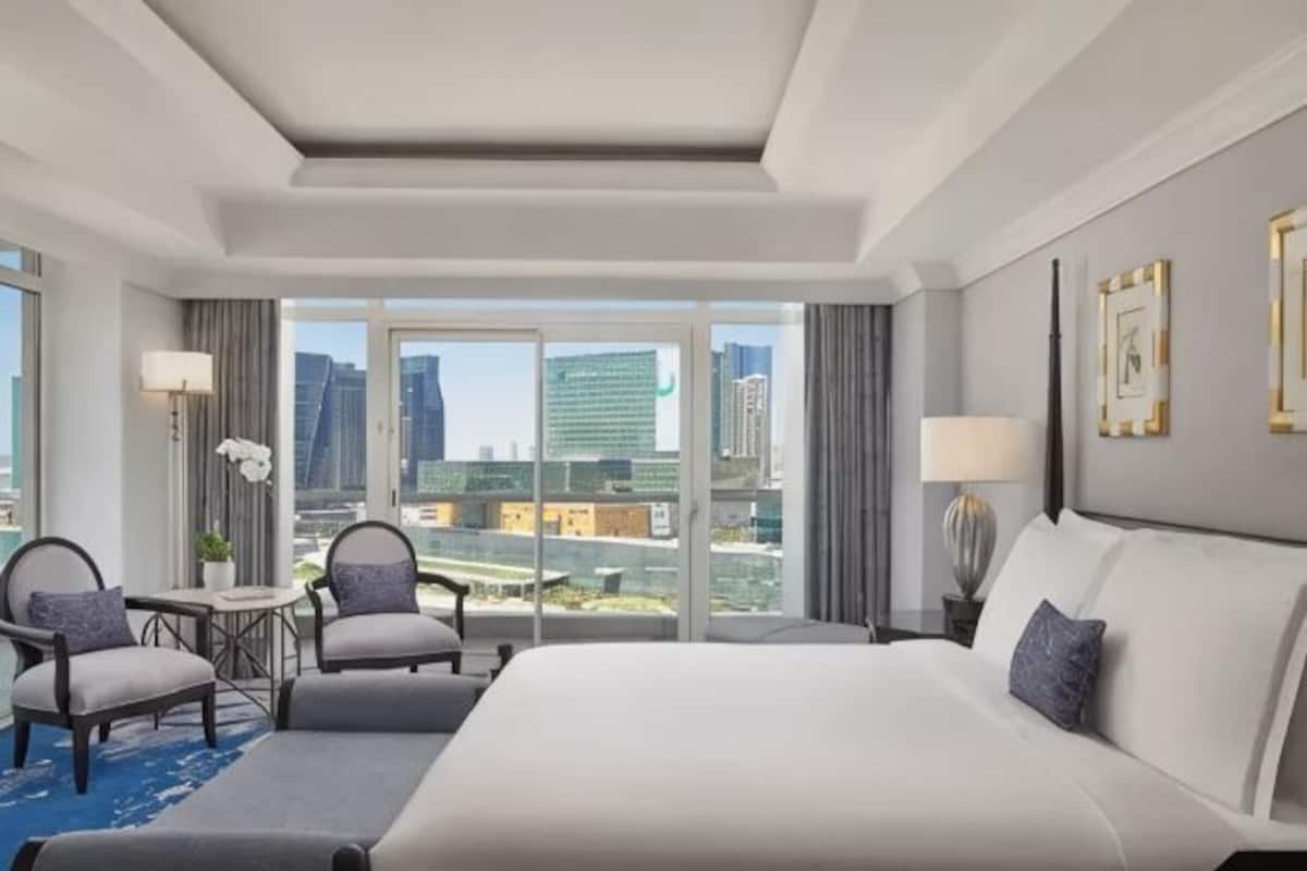 1 bedroom, down duvets, minibar, in-room safe