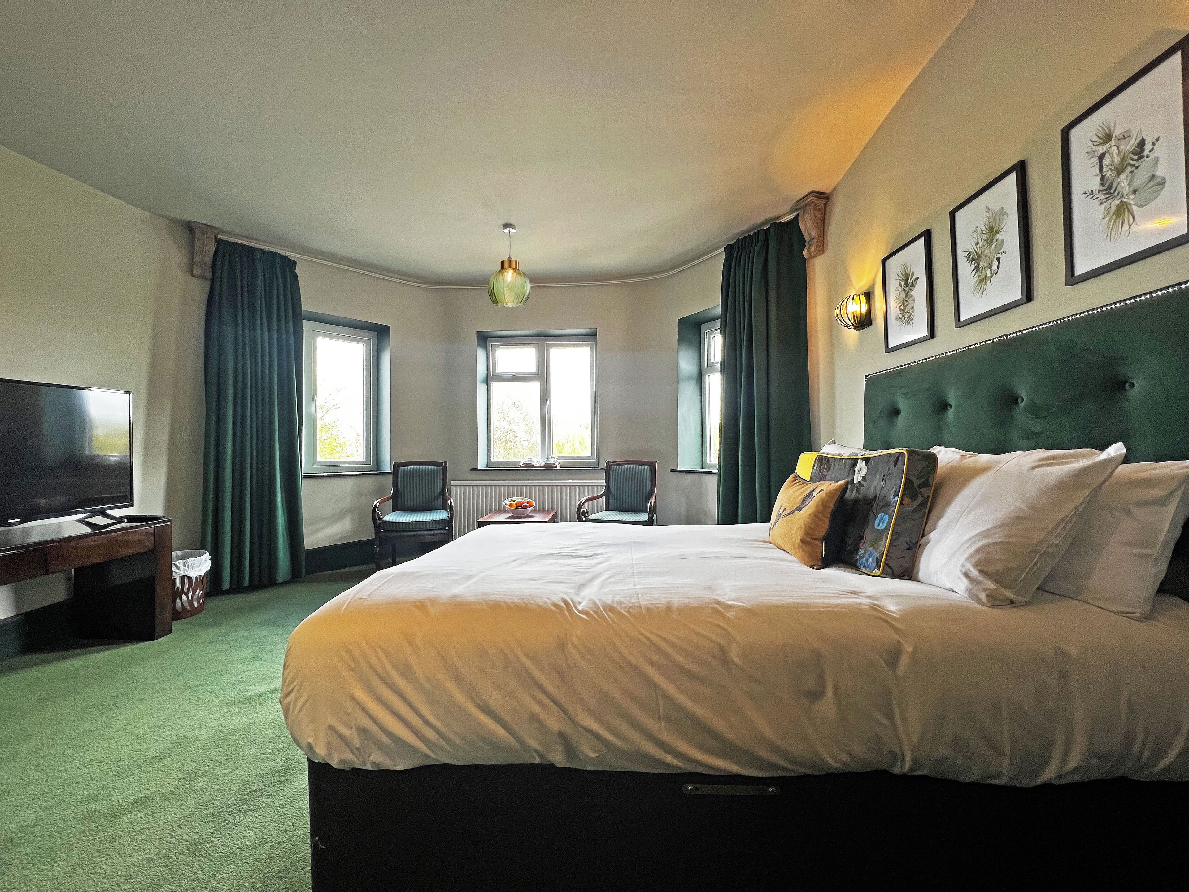 Riverview Double or Twin Room | Hypo-allergenic bedding, iron/ironing board, free WiFi, bed sheets