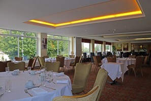 Banquet hall - Shillingford Bridge Hotel (Wallingford)