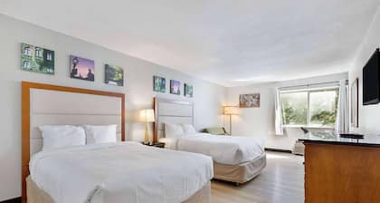 Days Inn by Wyndham Erie