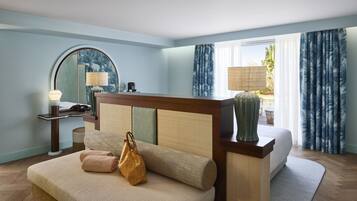 Premium bedding, in-room safe, desk, soundproofing