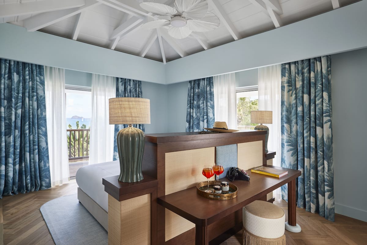 room (love view) | premium bedding, in-room safe, desk, soundproofing