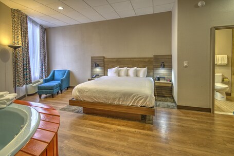 Clarion Pointe Downtown Gatlinburg - Image 3