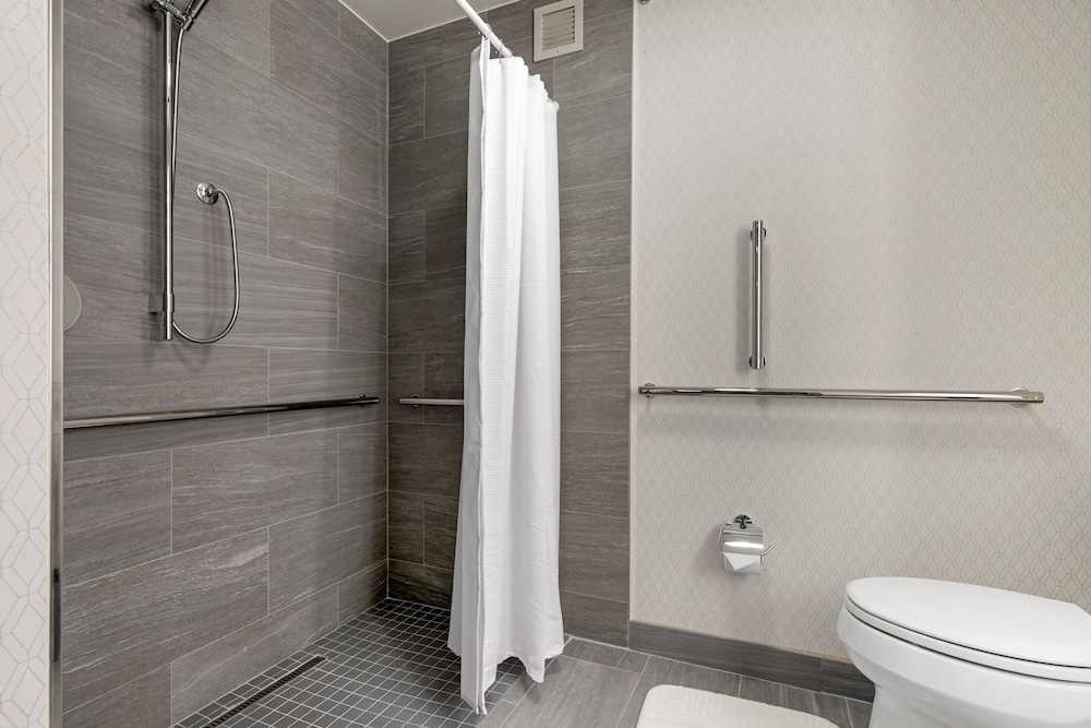 Omni Charlotte Hotel by null