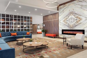 Lobby-Lounge