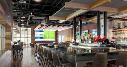 Delta Hotels by Marriott Indianapolis Airport