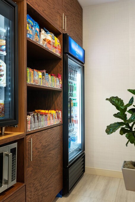 Delta Hotels by Marriott Indianapolis Airport - Image 24